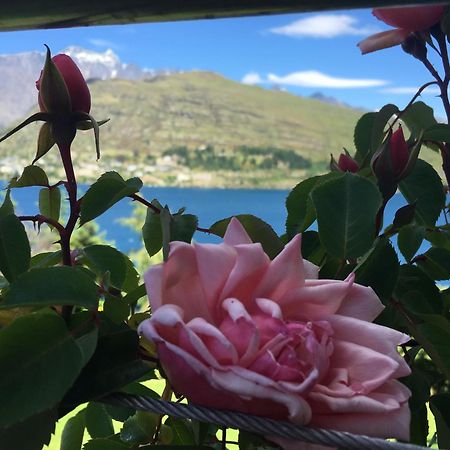 Breakfast At Tiffanys Bed & Breakfast Queenstown Exterior photo